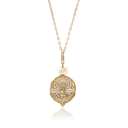 Priesme Change Your Style halskæde. Halskæde med stor smuk filigran kugle i 24 karat forgyldt 925 Sterling sølv med Guld farvede Swarovski krystaller fra kollektionen Golden Star